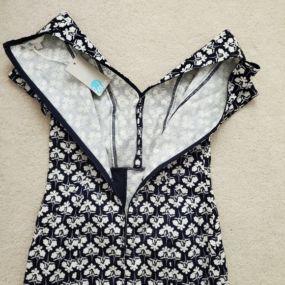 NWT Boden Navy and White Floral V-neck Pocket Dress sz2 - Picture 8 of 16